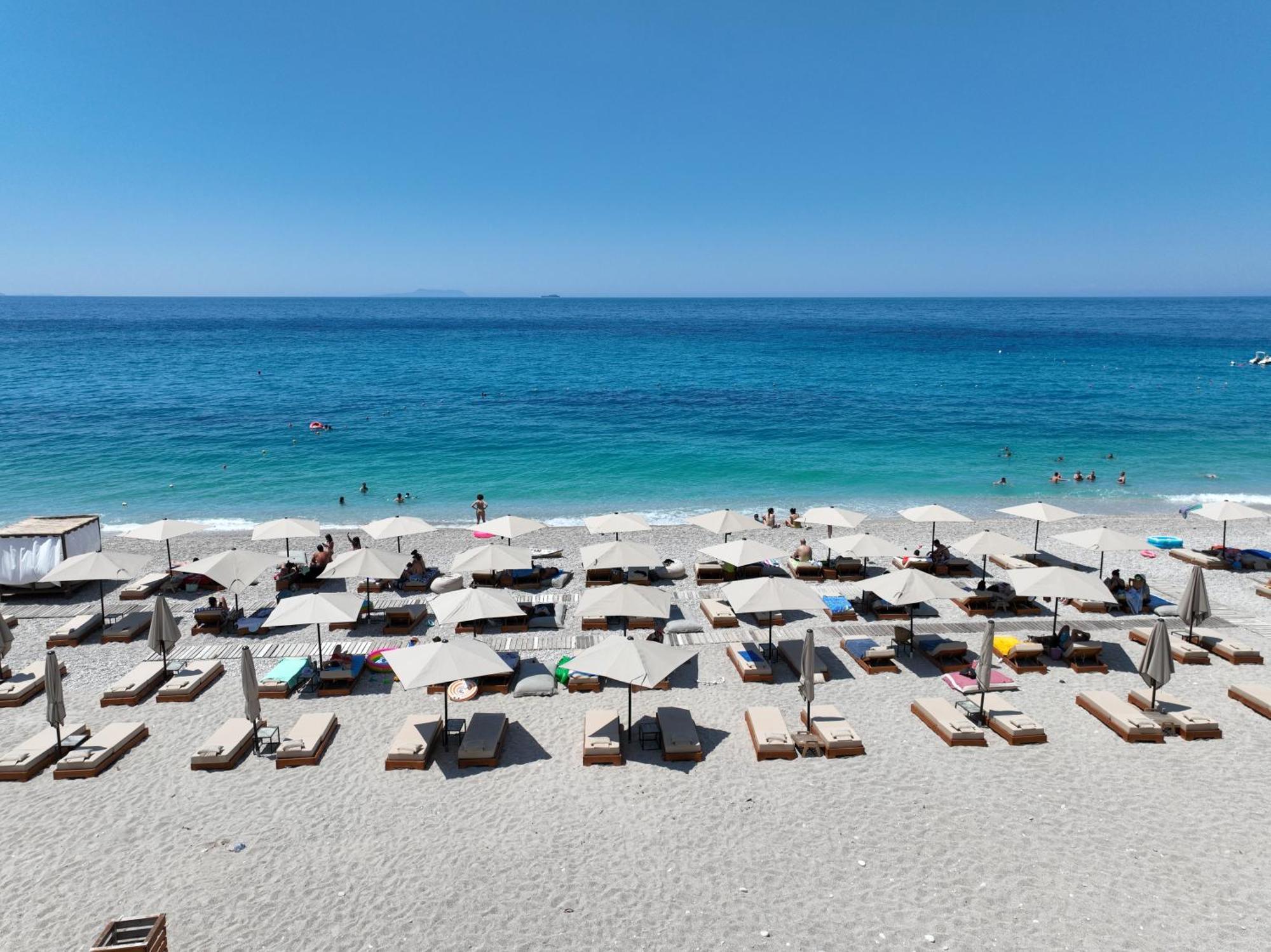 Hotel Alevra Dhërmi Esterno foto