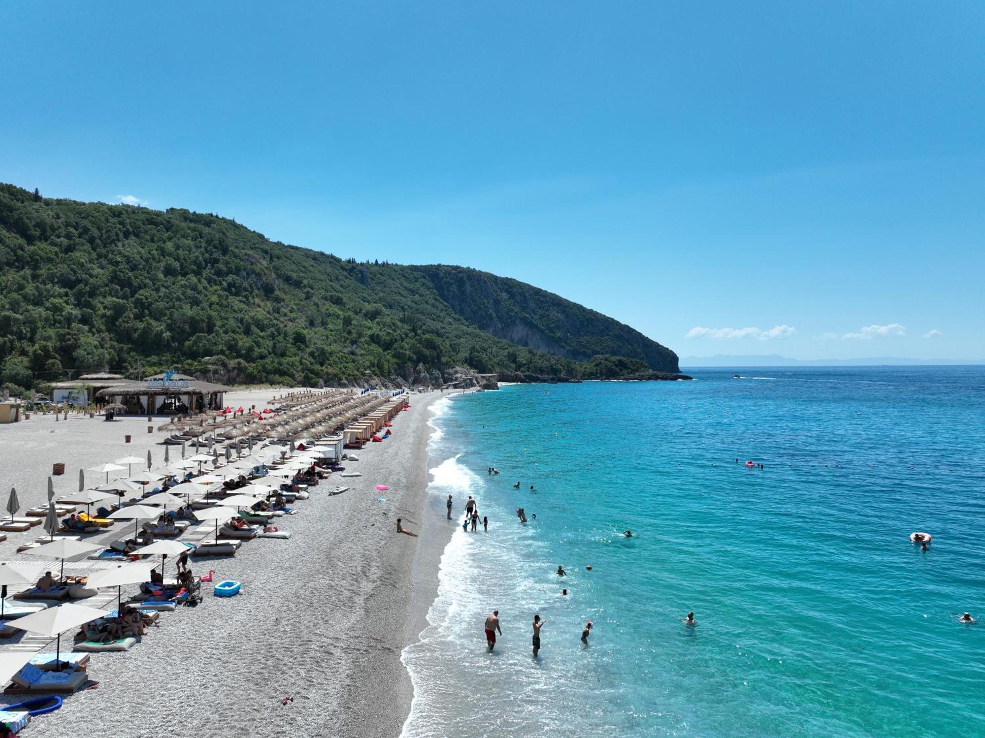 Hotel Alevra Dhërmi Esterno foto
