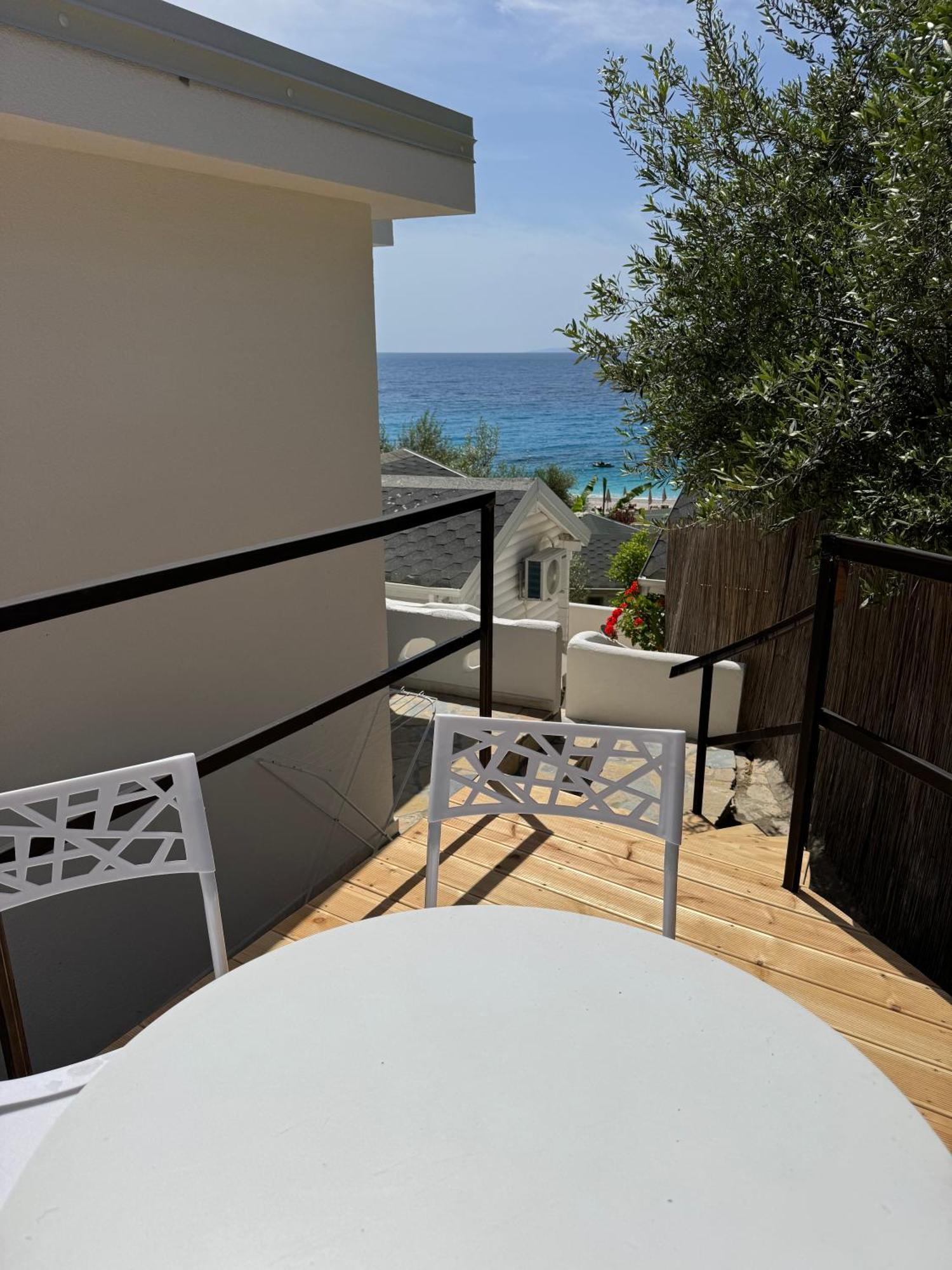 Hotel Alevra Dhërmi Esterno foto